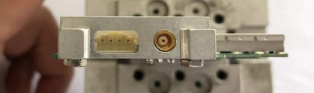 矩形电源器连接方法_矩形电源连接器_电源器怎么接