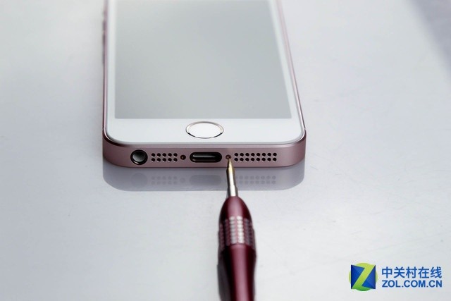 iPhone故障维修说明书 自己修这么省钱!